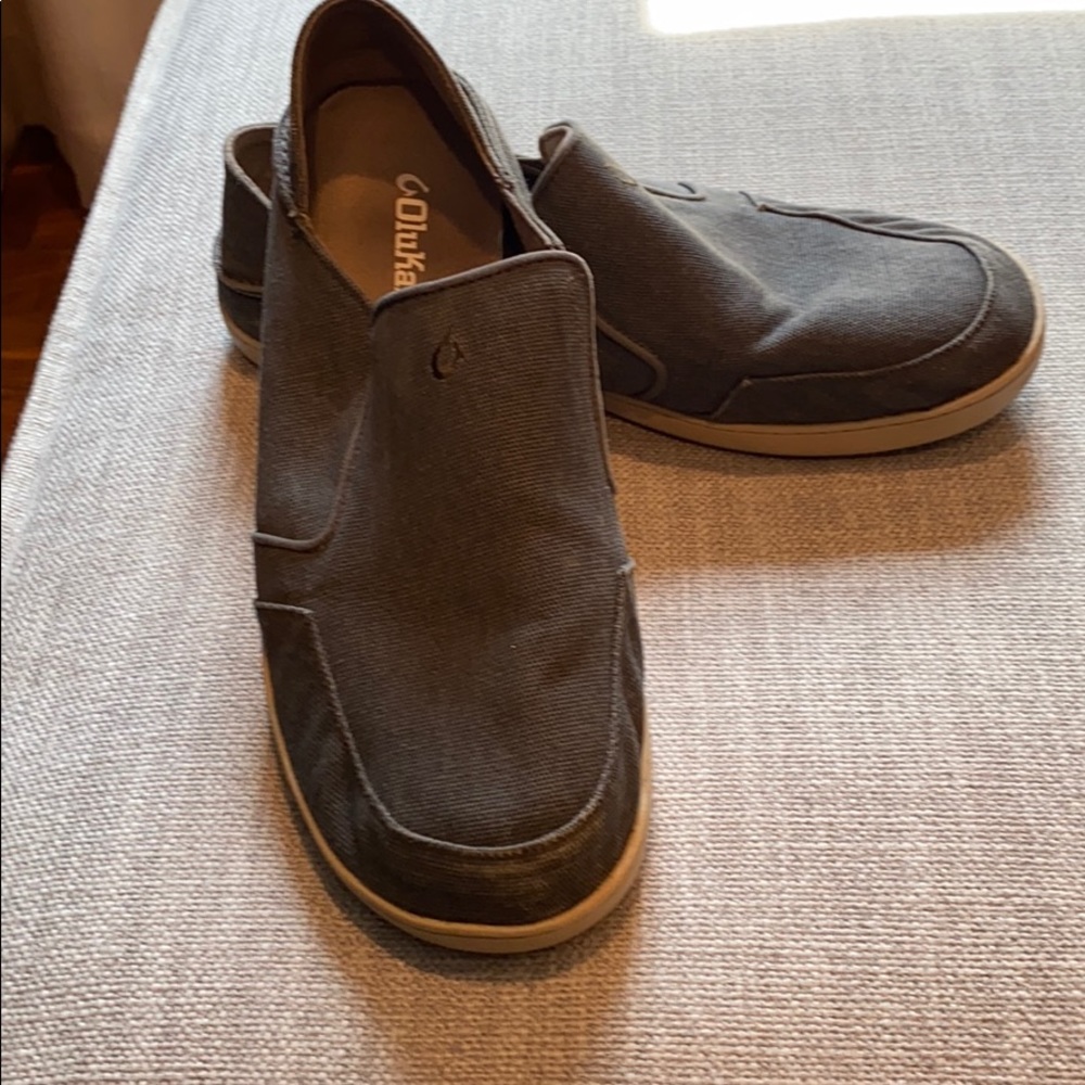 Men’s OluKai Deck Shoes size 11